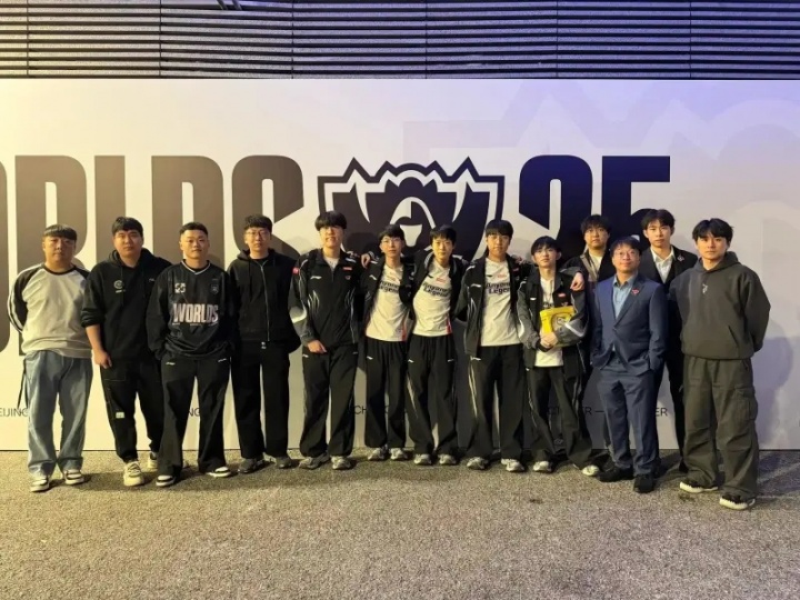 意难平！Tabe深夜发文：一直没敢看录像 昨天看到老香低下头那一刻泪崩了